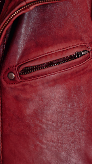 Deri Ceket Bakımı: Deri Ceket Nasıl Yıkanır?